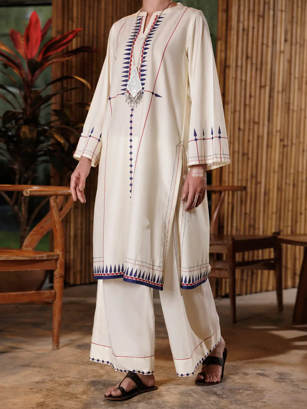 Ivory Lawn 2Pc Stitched - Al-2Ps-Lks-1014 1