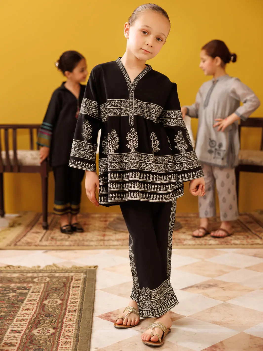Black Cambric 2Pc Stitched - Algr-2Ps-Lks-1019 1