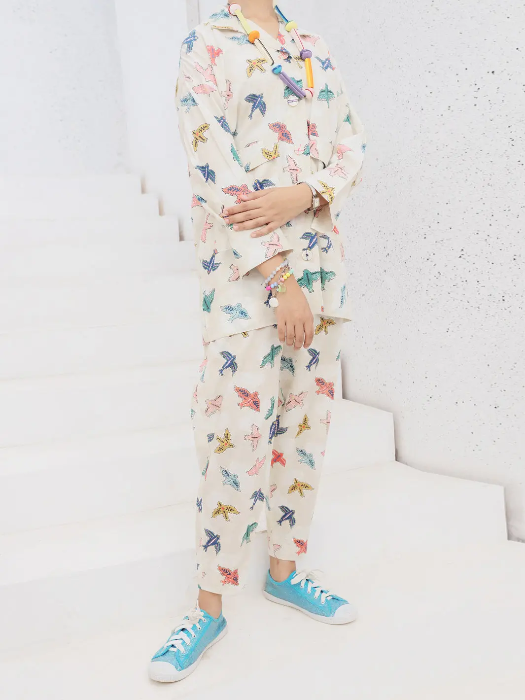 Off White 2Pc Stitched - Alt-2Ps-Lks-1091 1
