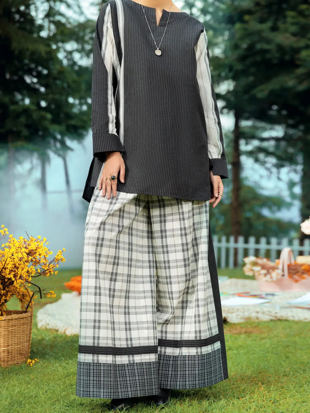 Black & White 2Pc Stitched - Awp-2Ps-Lks-595 1