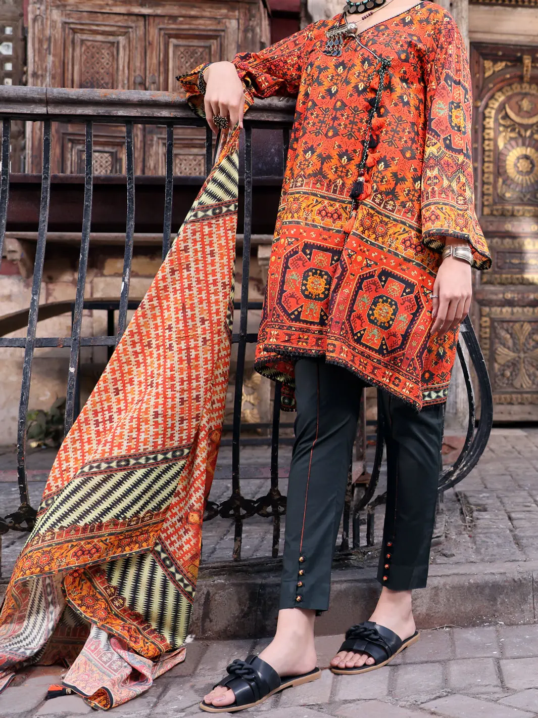 Orange Lawn 3Pc Stitched - Alp-3Ps-1114 1