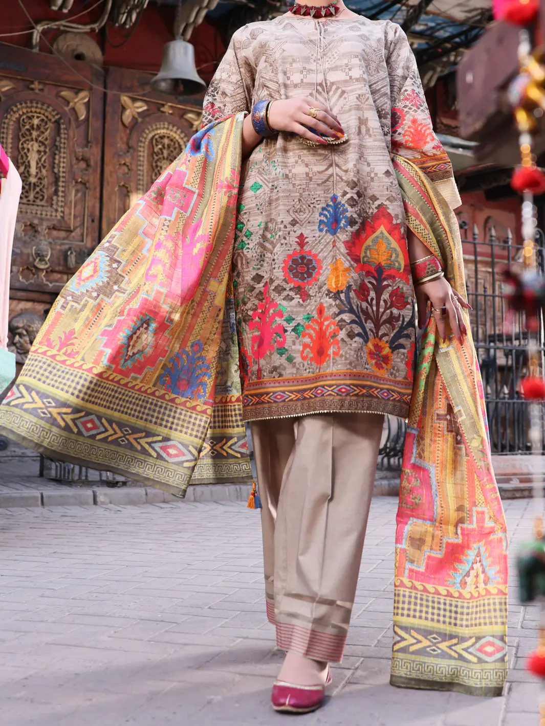 Beige Lawn 3Pc Stitched - Alp-3Ps-1121/S 1