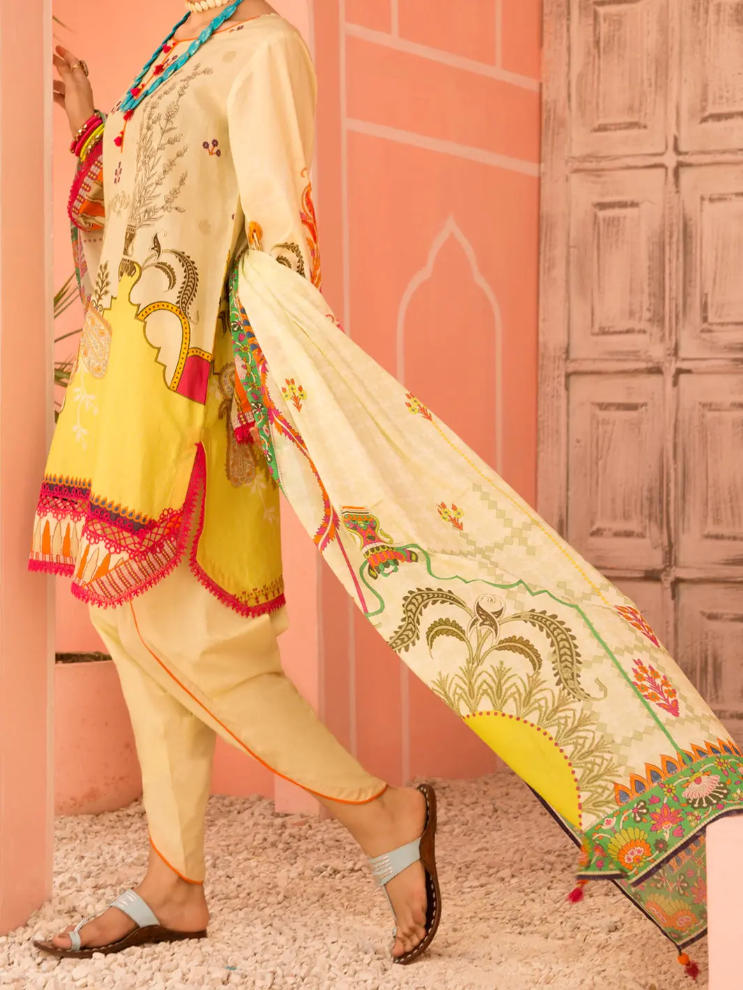Beige Lawn 3Pc Stitched - Alp-3Ps-1135 1