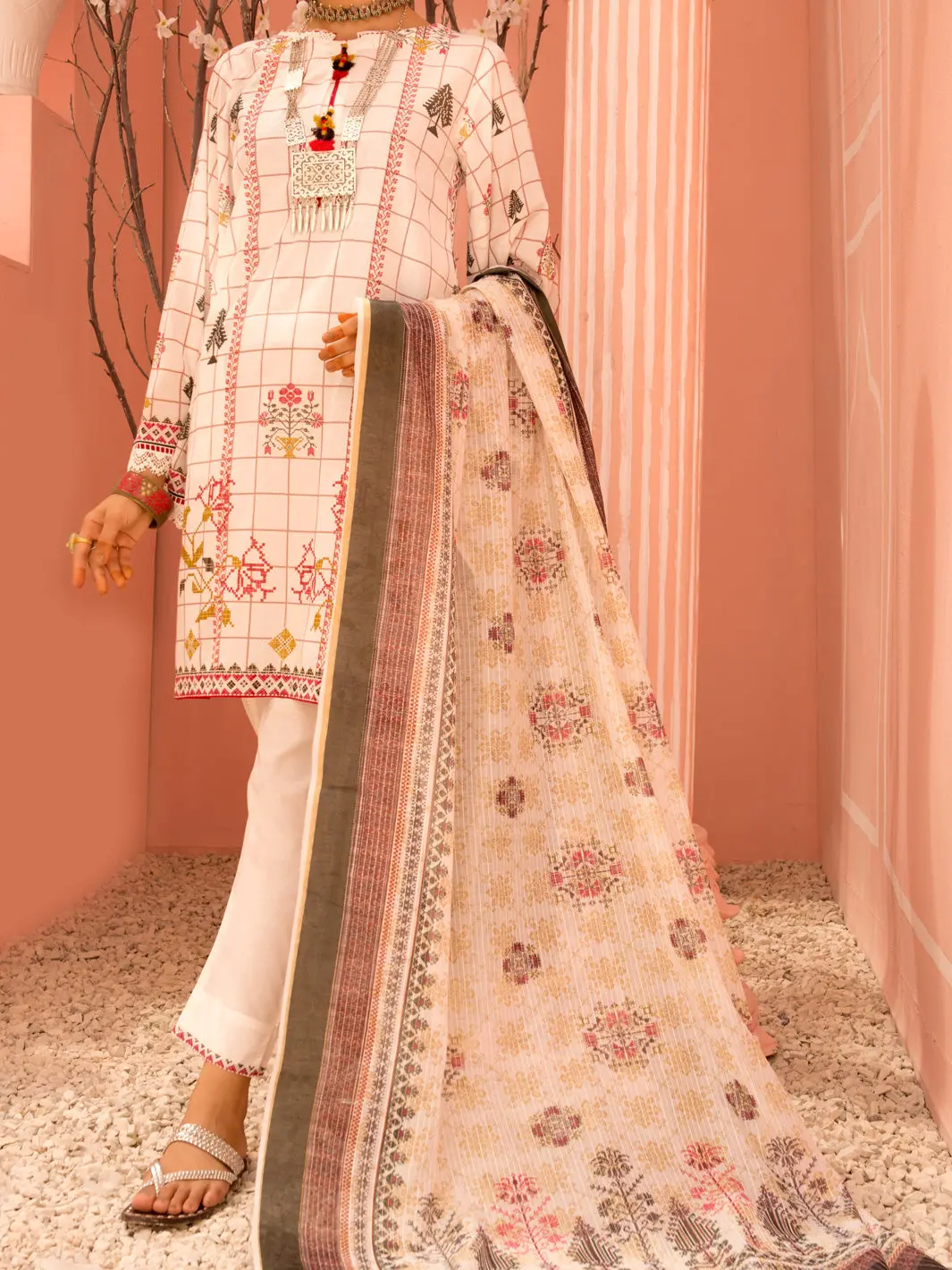 White Lawn 3Pc Unstitched - Alp-3Ps-1137 1