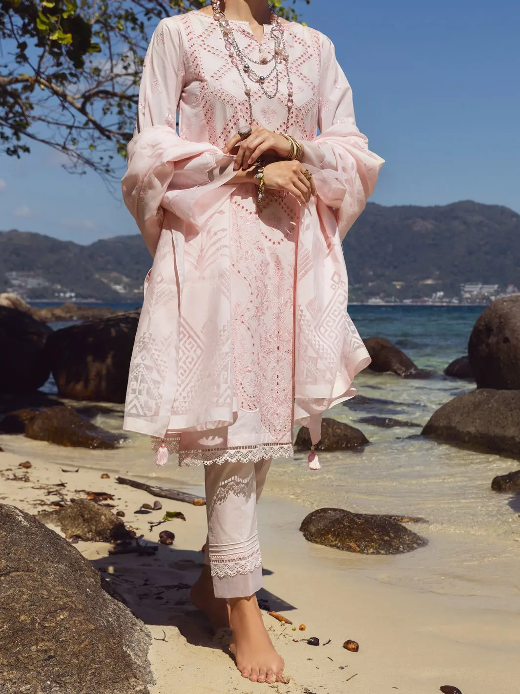 Pink Schiffli Lawn 3Pc Stitched - Alp-3Ps-1141 1