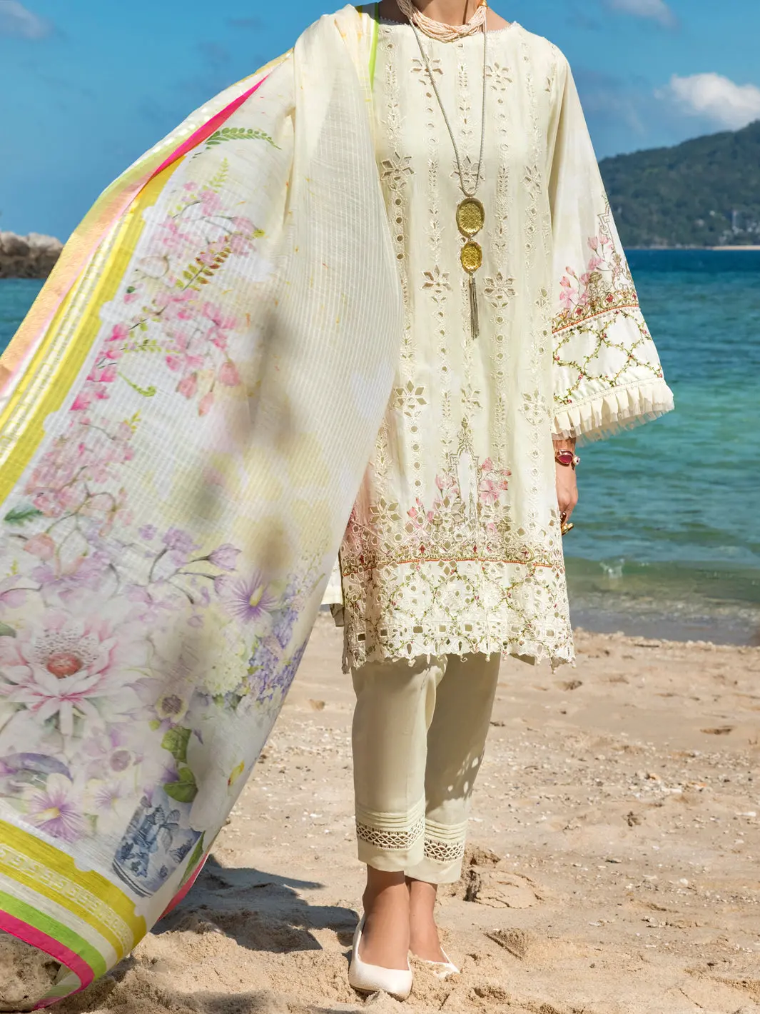 Light Green Lawn 3Pc Stitched - Alp-3Ps-1254 1
