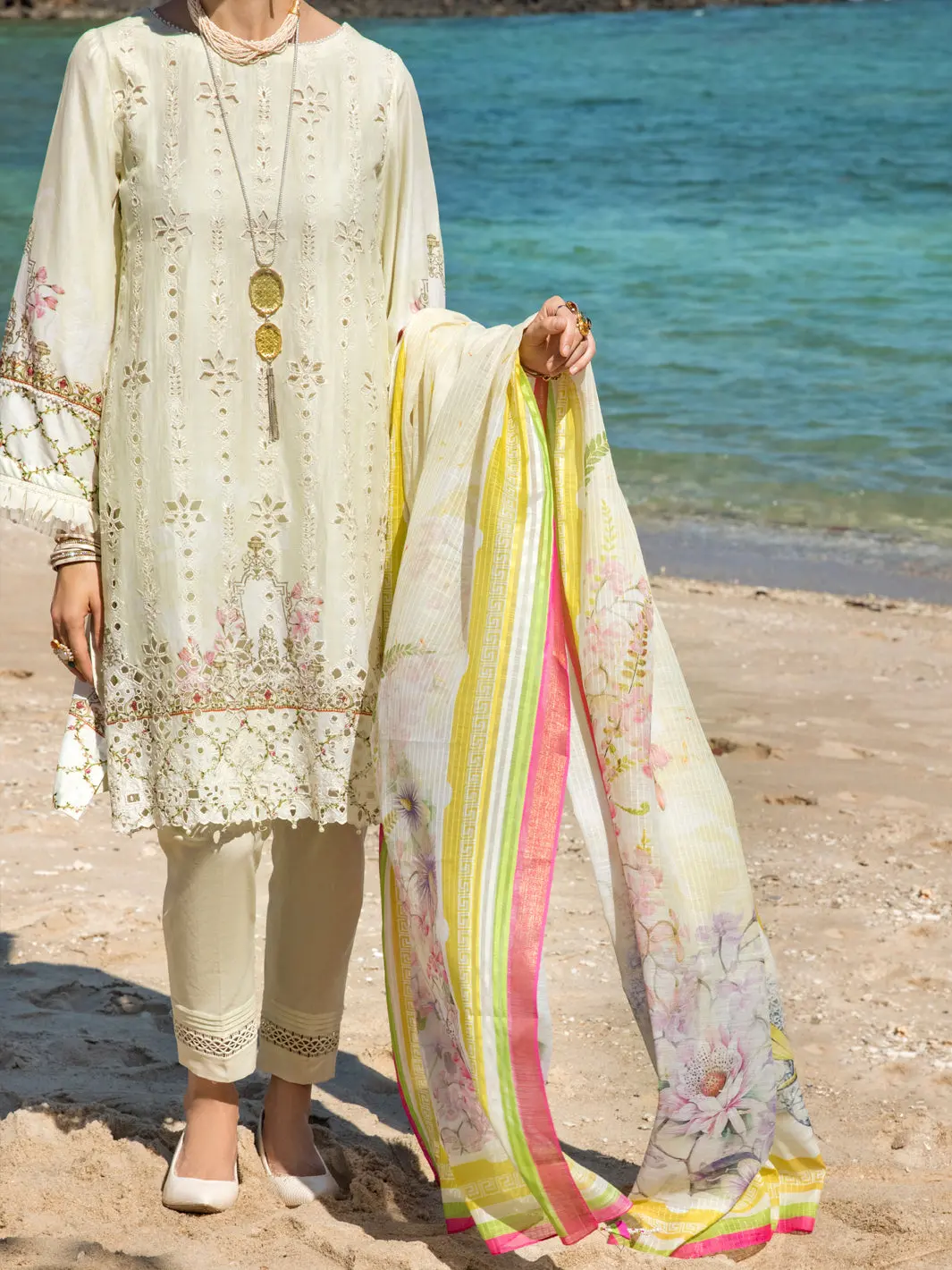 Light Green Lawn 3Pc Unstitched - Alp-3Ps-1254 1