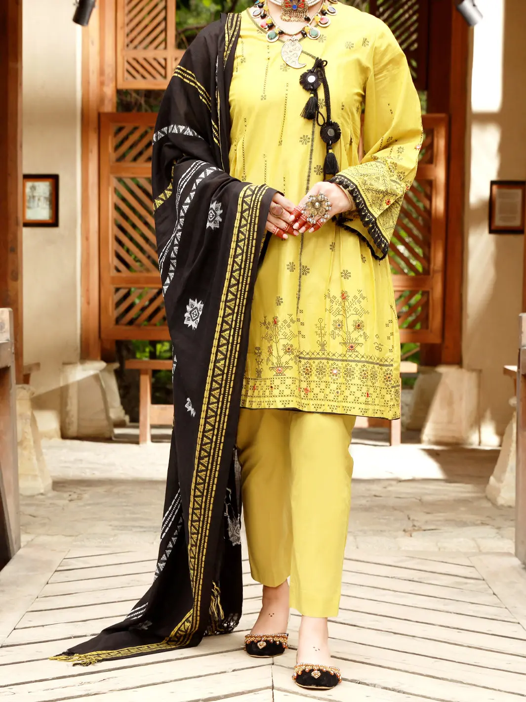 Lime Green Lawn 3Pc Unstitched - Alp-3Ps-1385 1