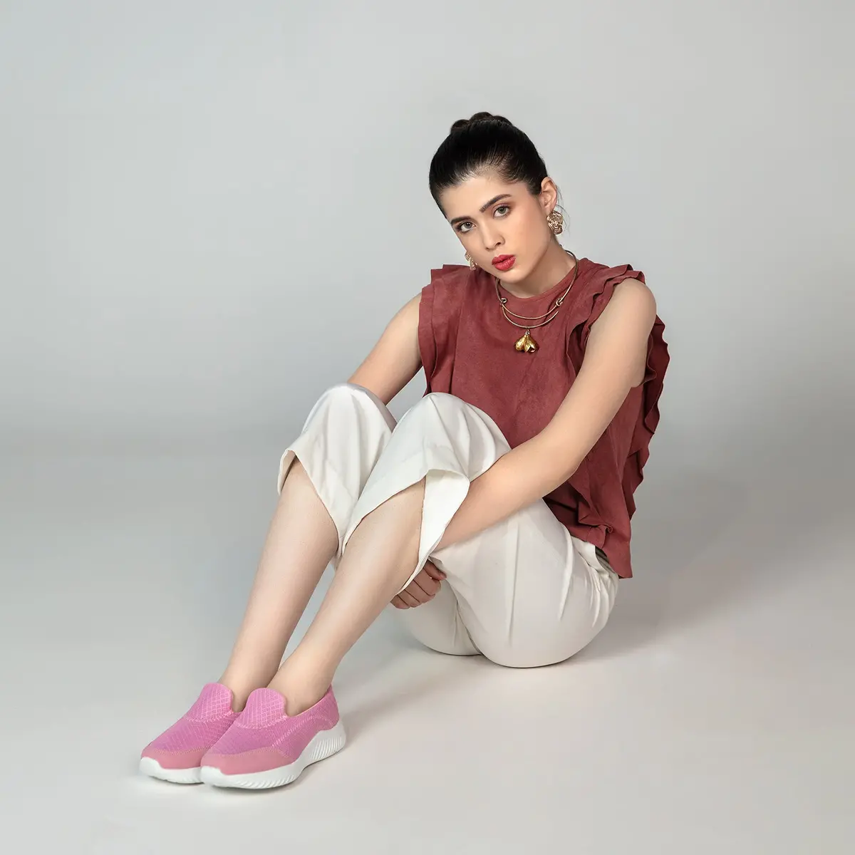 Women's Mesh Runners 1