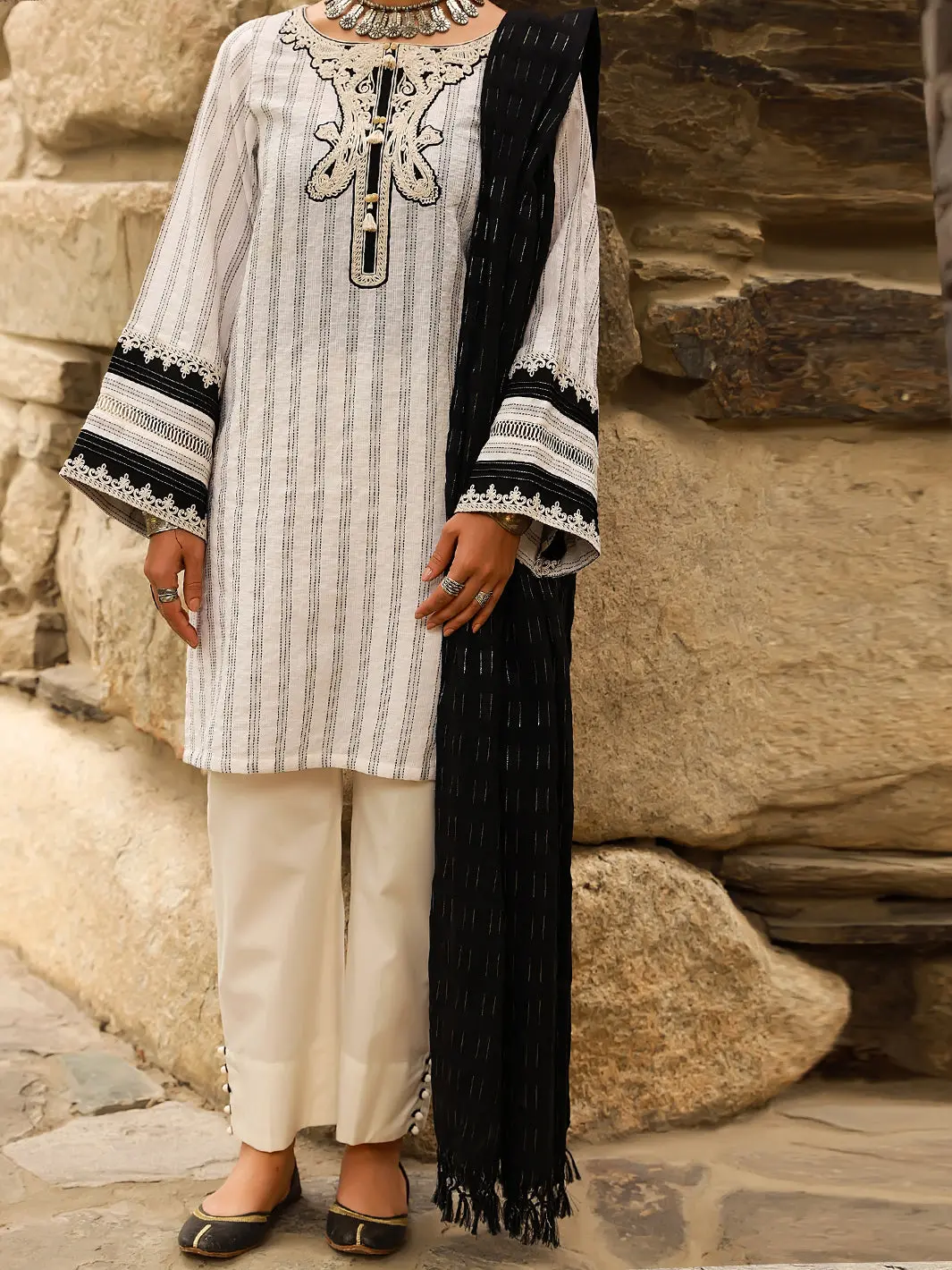 White Jacquard 3Pc Unstitched - Alp-3Ps-1413 1