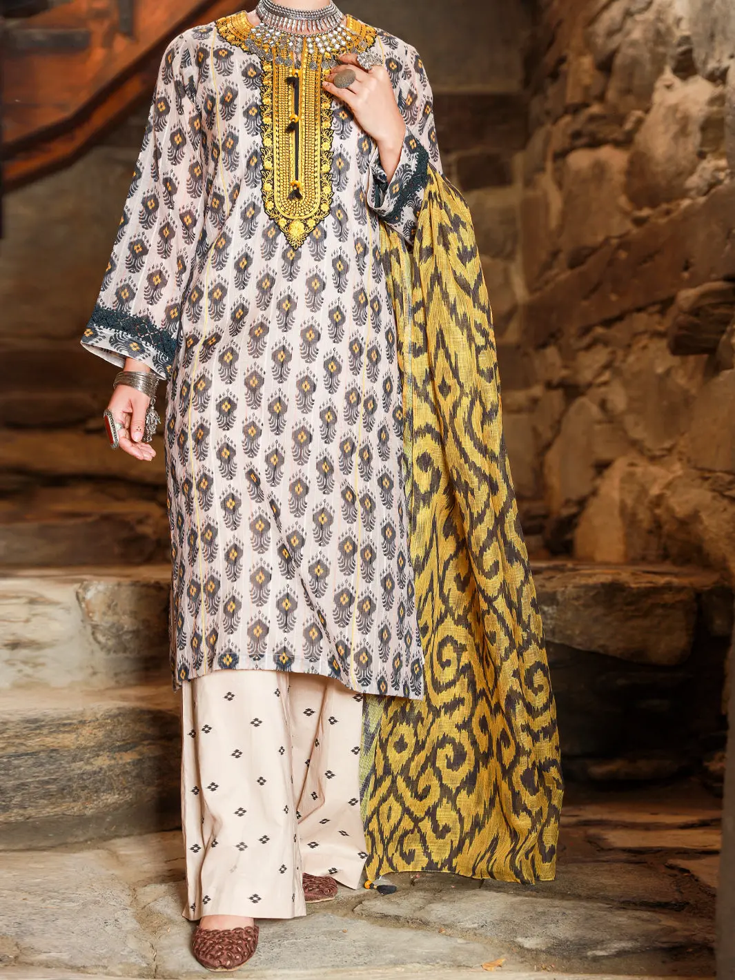 Beige Jacquard 3Pc Stitched - Alp-3Ps-1420 1