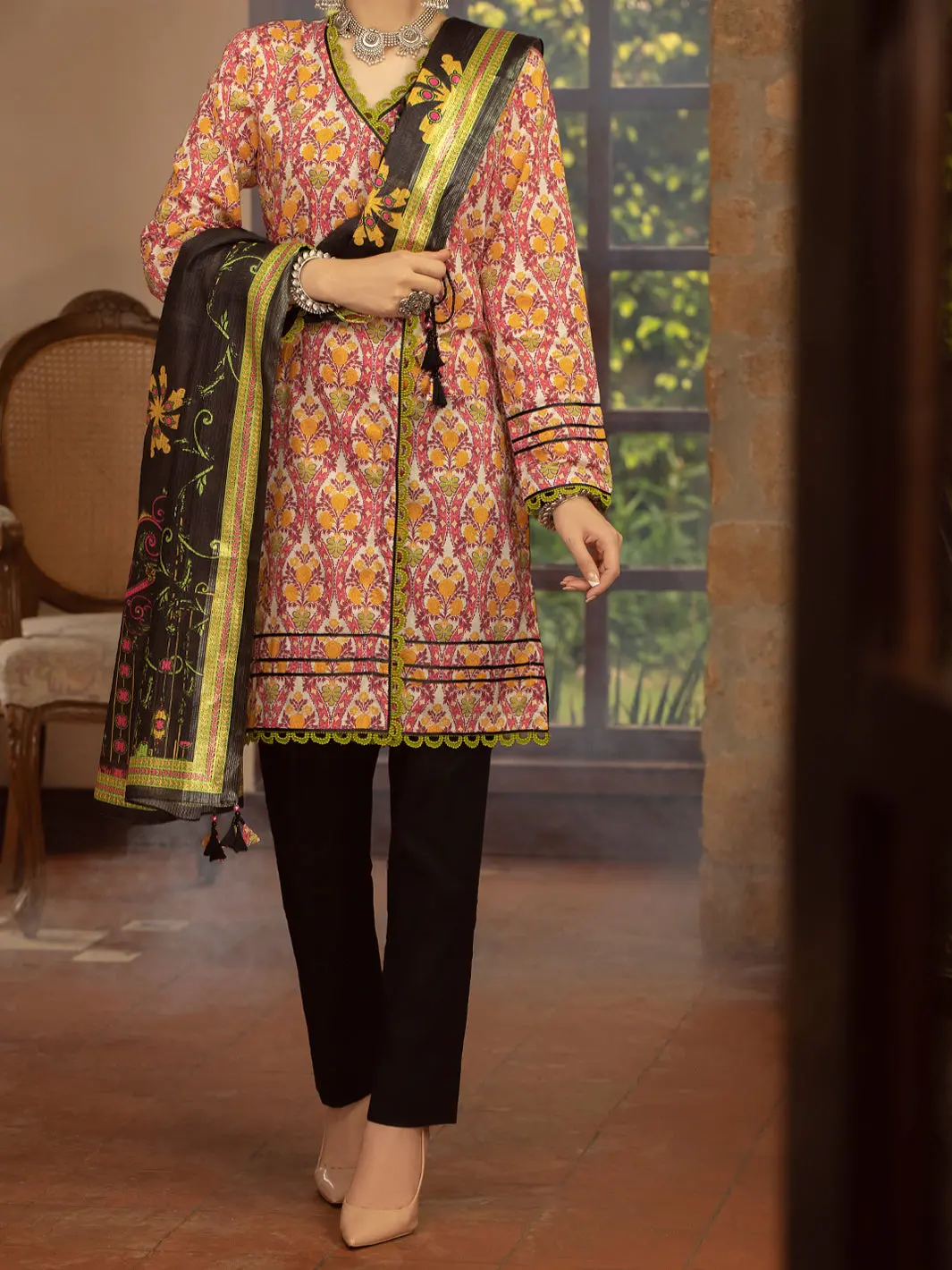 Multicolor Lawn 3Pc Unstitched - Alp-3Ps-1423 1