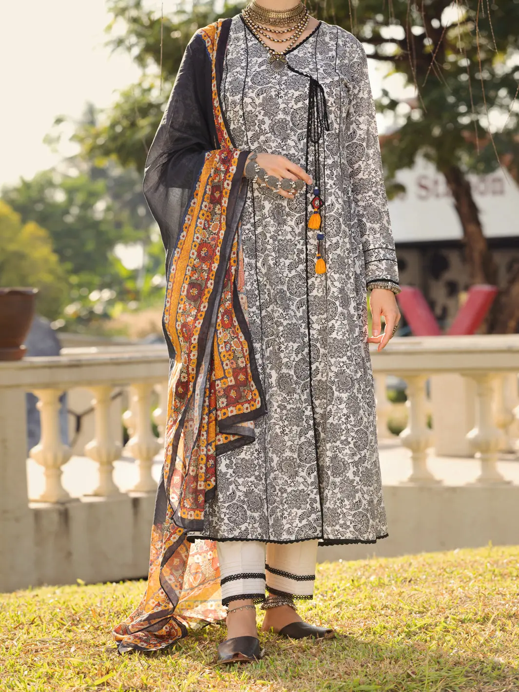 Black & White 3Pc Unstitched - Alp-3Ps-1508 1