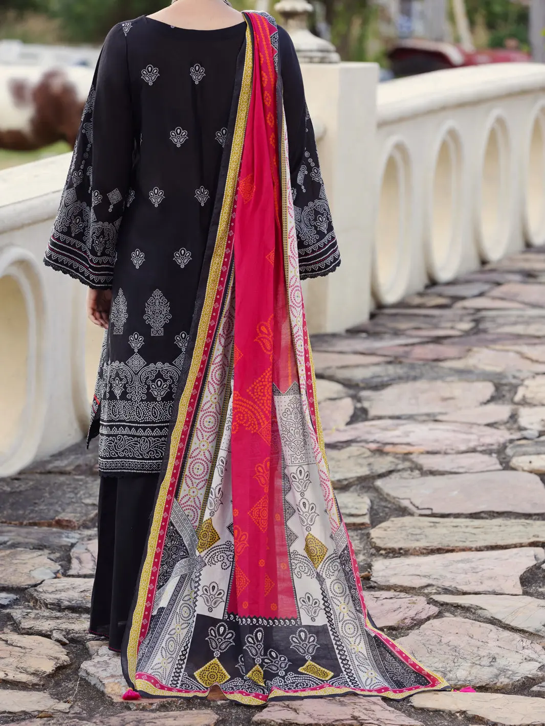 Black Lawn 3Pc Unstitched - Alp-3Ps-1512 2