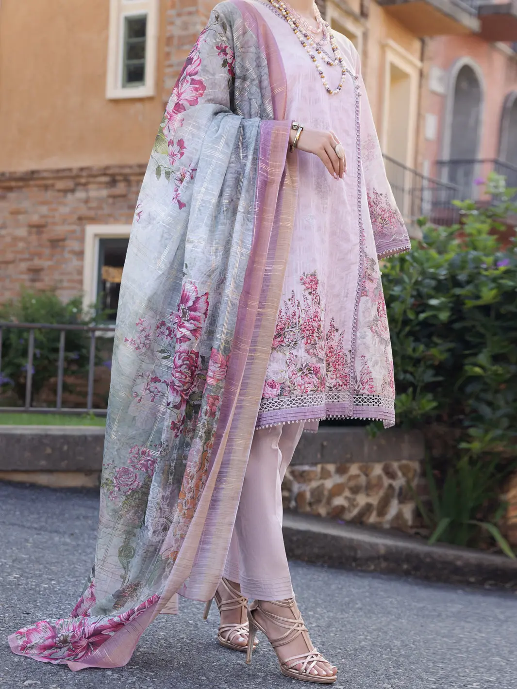 Light Pink 3Pc Stitched - Alp-3Ps-1574 1