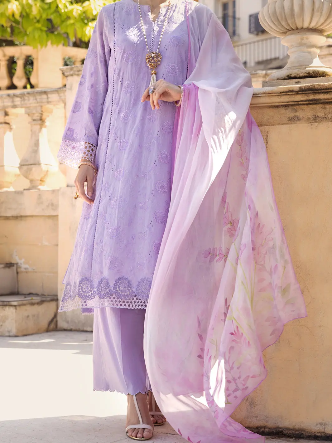 Light Purple Schiffli Lawn 3Pc Stitched - Alp-3Ps-1587 1