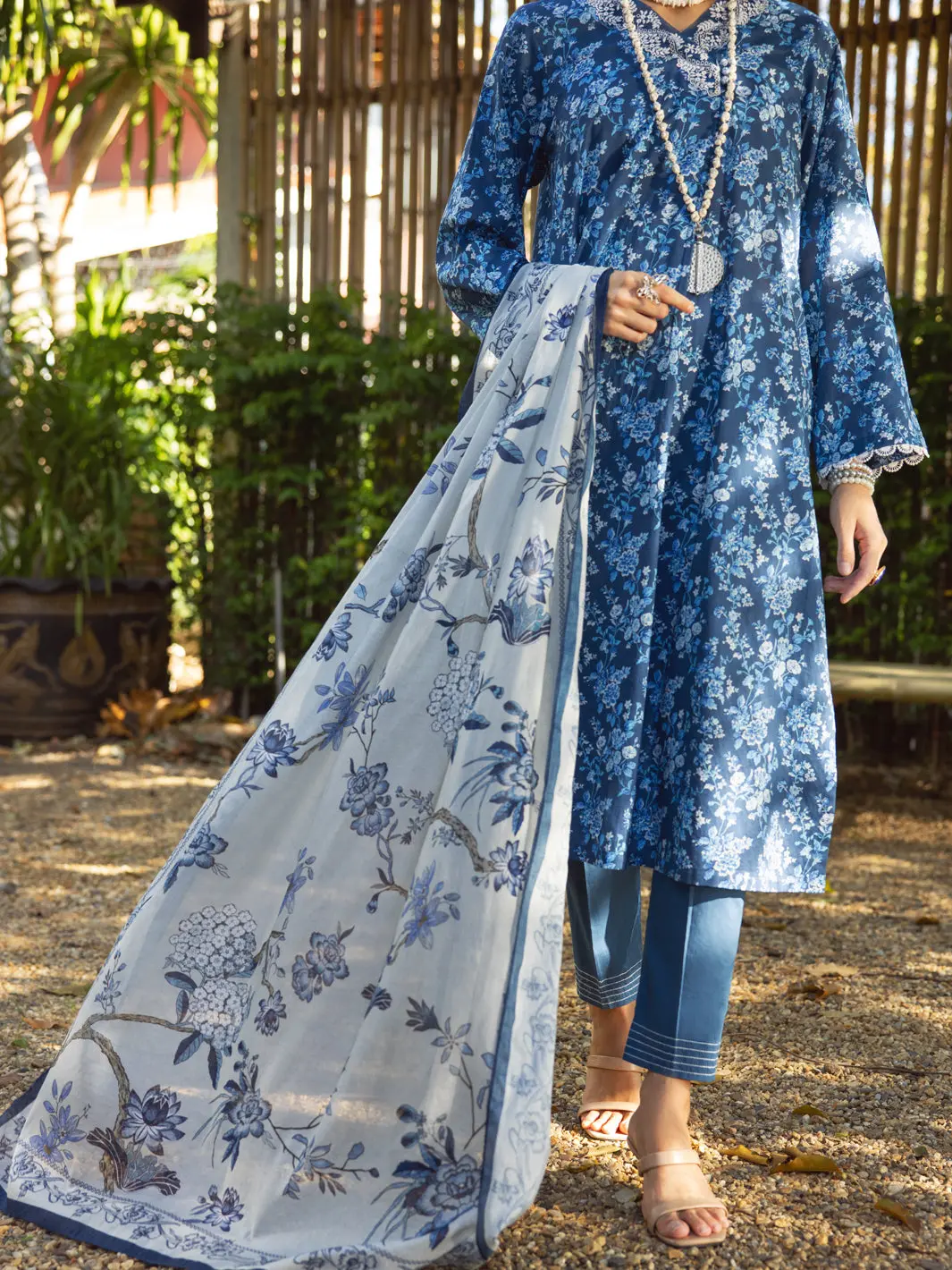 Blue Lawn 3Pc Unstitched - Alp-3Ps-1724 1