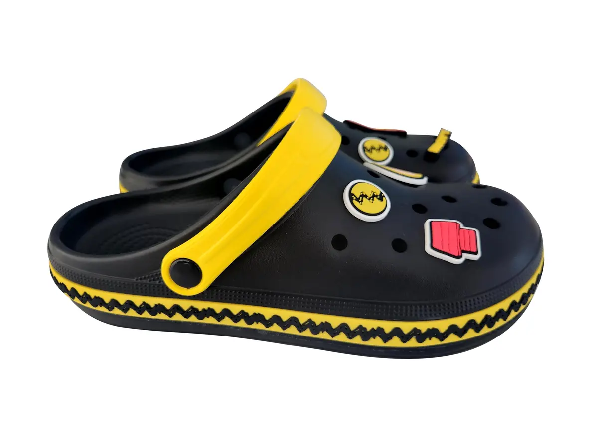 (Black,41-42) Snoopy Collection Clogs 1