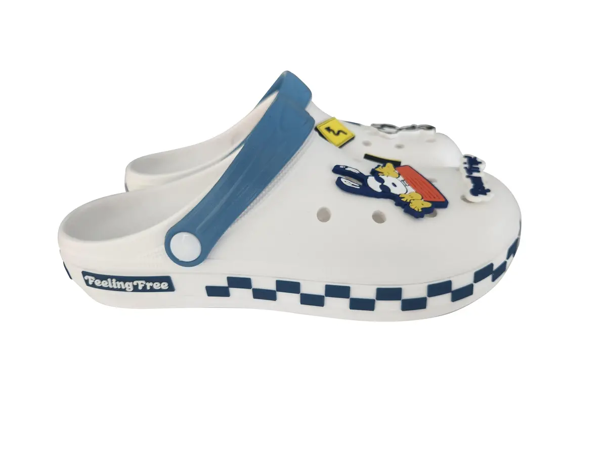 (White,39-40) Snoopy Collection Clogs 1