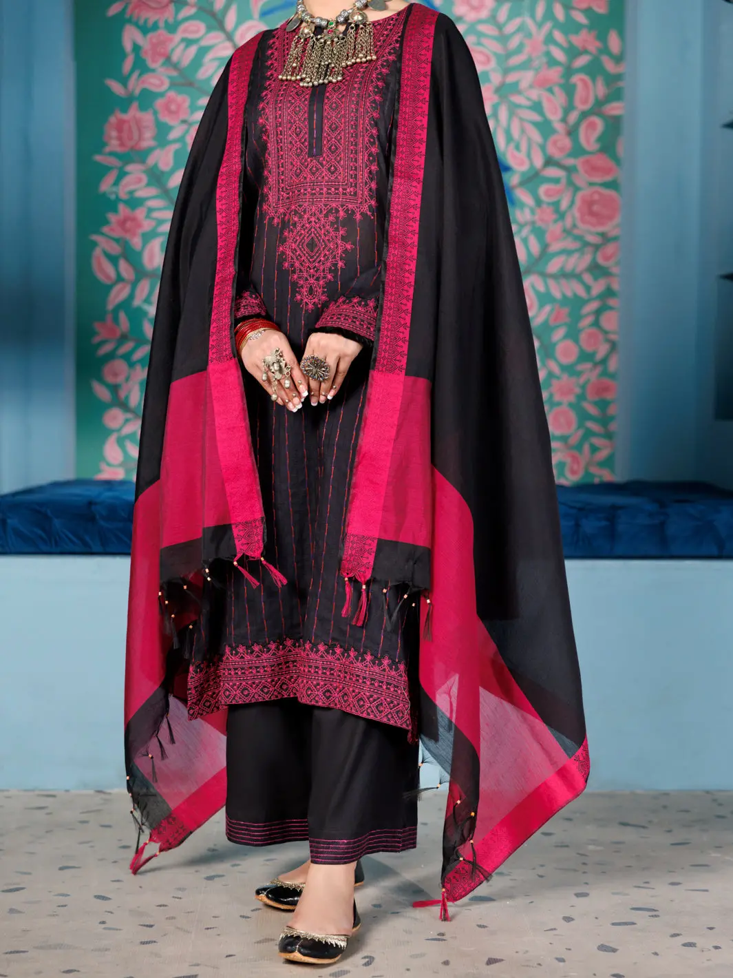Black Lino Kara 3Pc Stitched - Alp-3Ps-1923 1