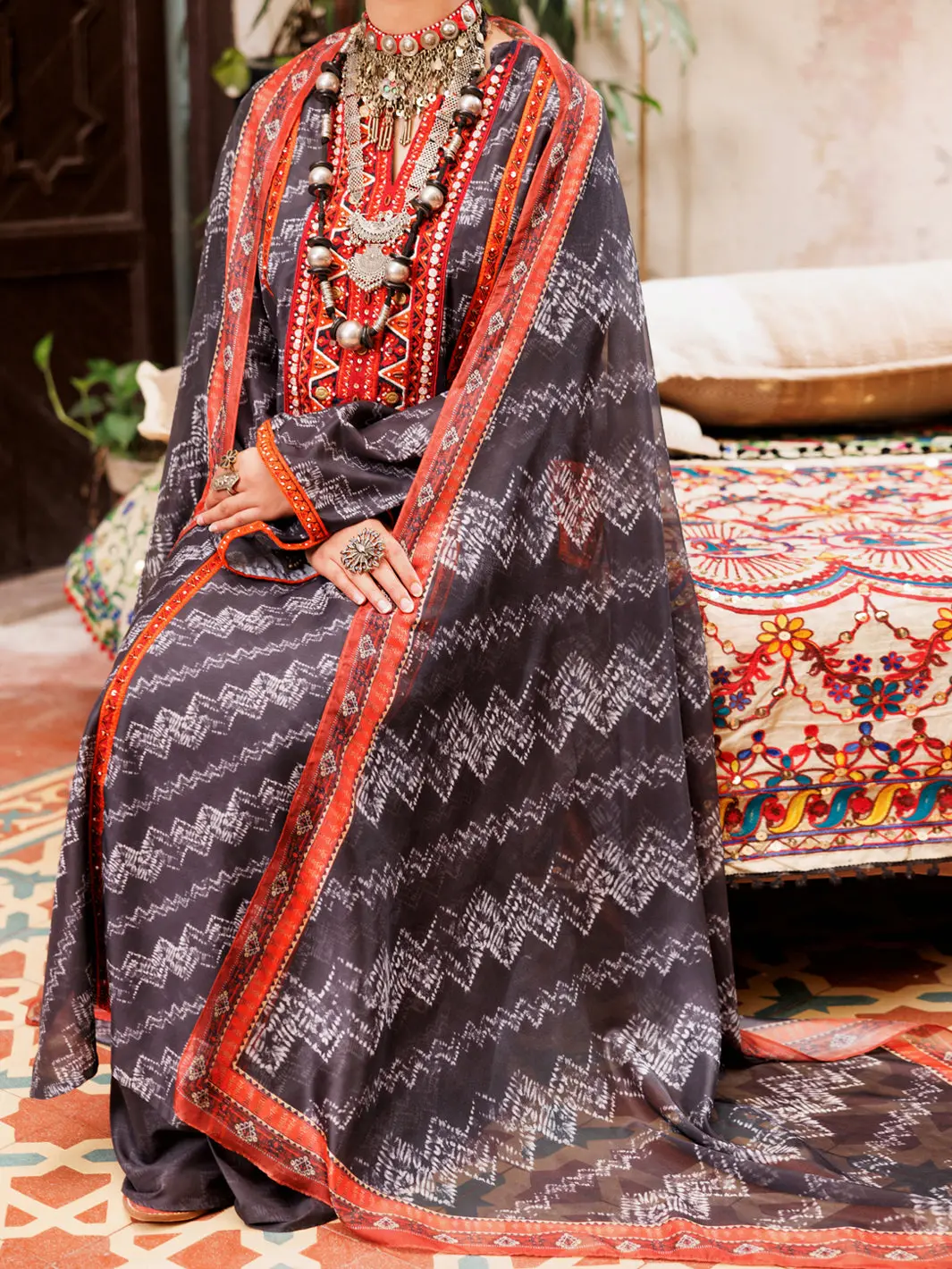 Black Poly-Lawn 3Pc Unstitched - Alp-3Ps-1955B 1