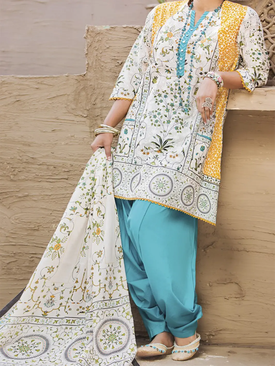 Natural Lawn 3Pc Stitched - Alp-438 1