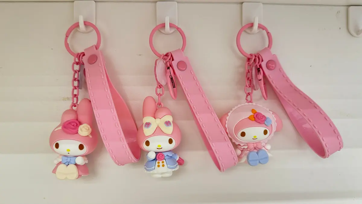 My Melody Rose Earl Keychain 2