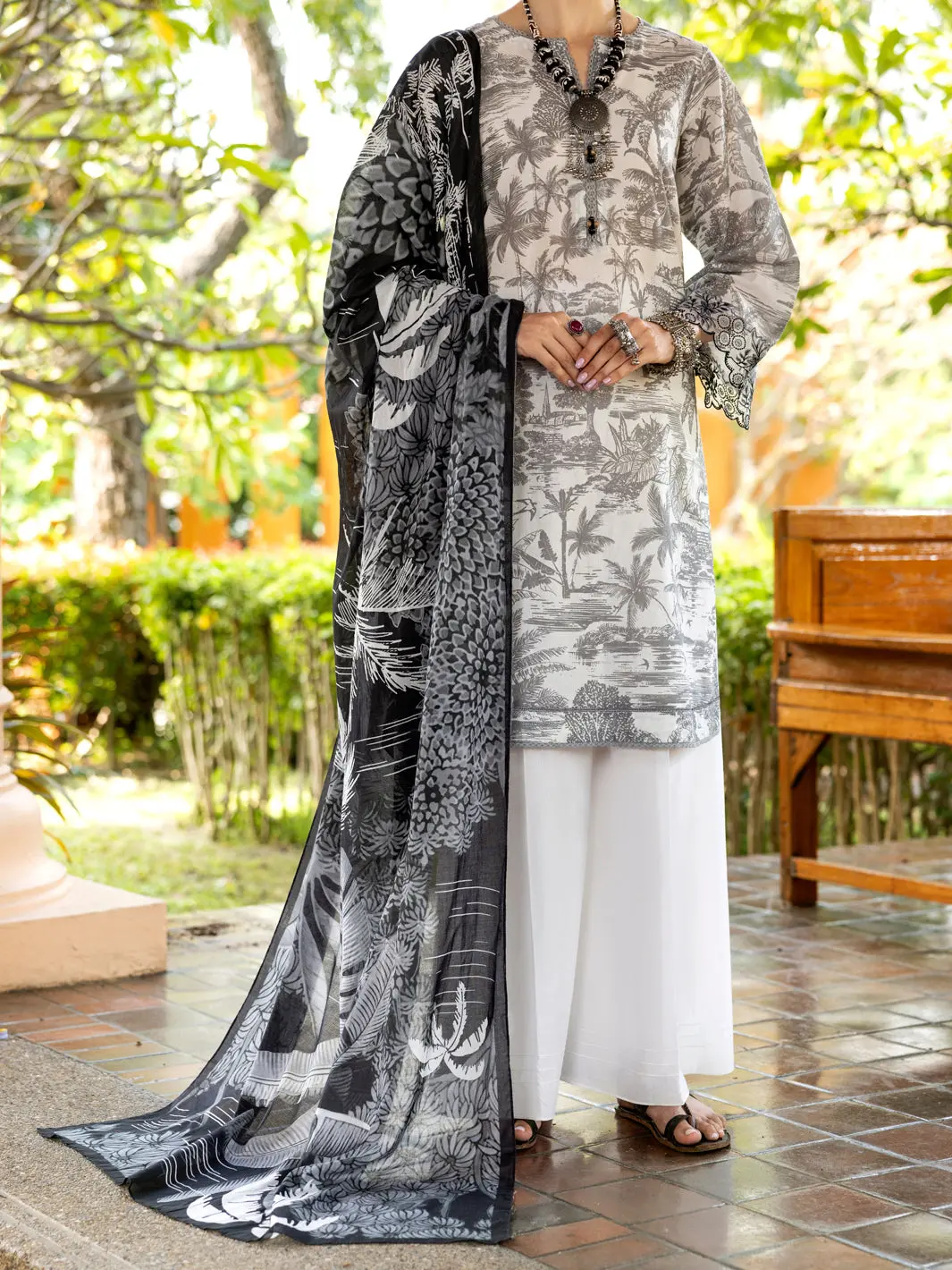 Light Grey Lawn 3Pc Unstitched - Alp-3Ps-2009 1