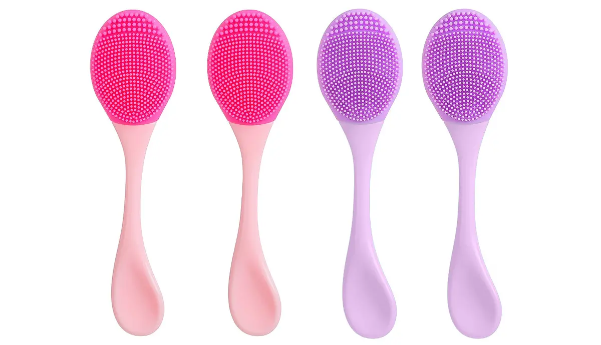 Pink Me! Series Dual-Use Facial Cleaning Brush Set 1