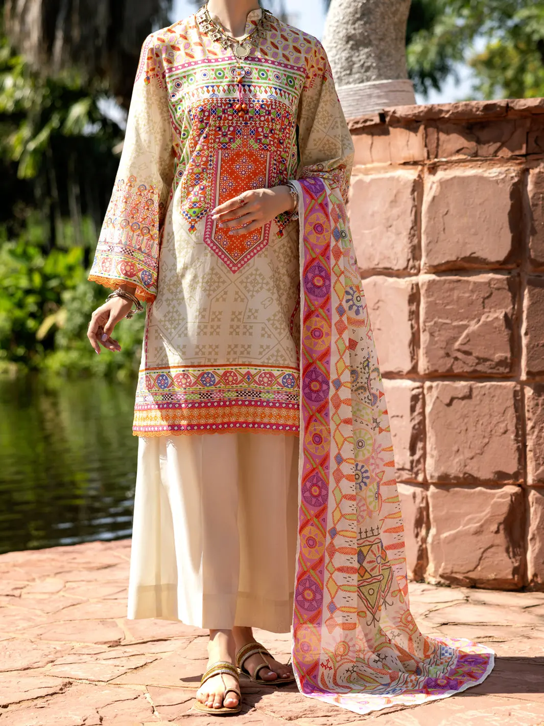 Beige Lawn 3Pc Unstitched - Alp-3Ps-2099 1