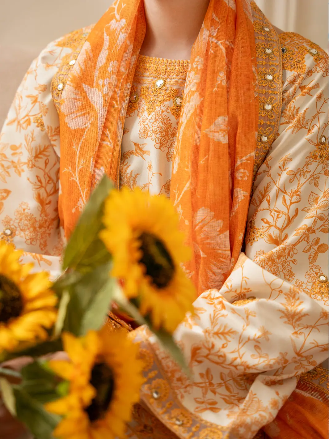 Cream Silk Lawn Stitched 3Pc - Alp-3Ps-2334 3