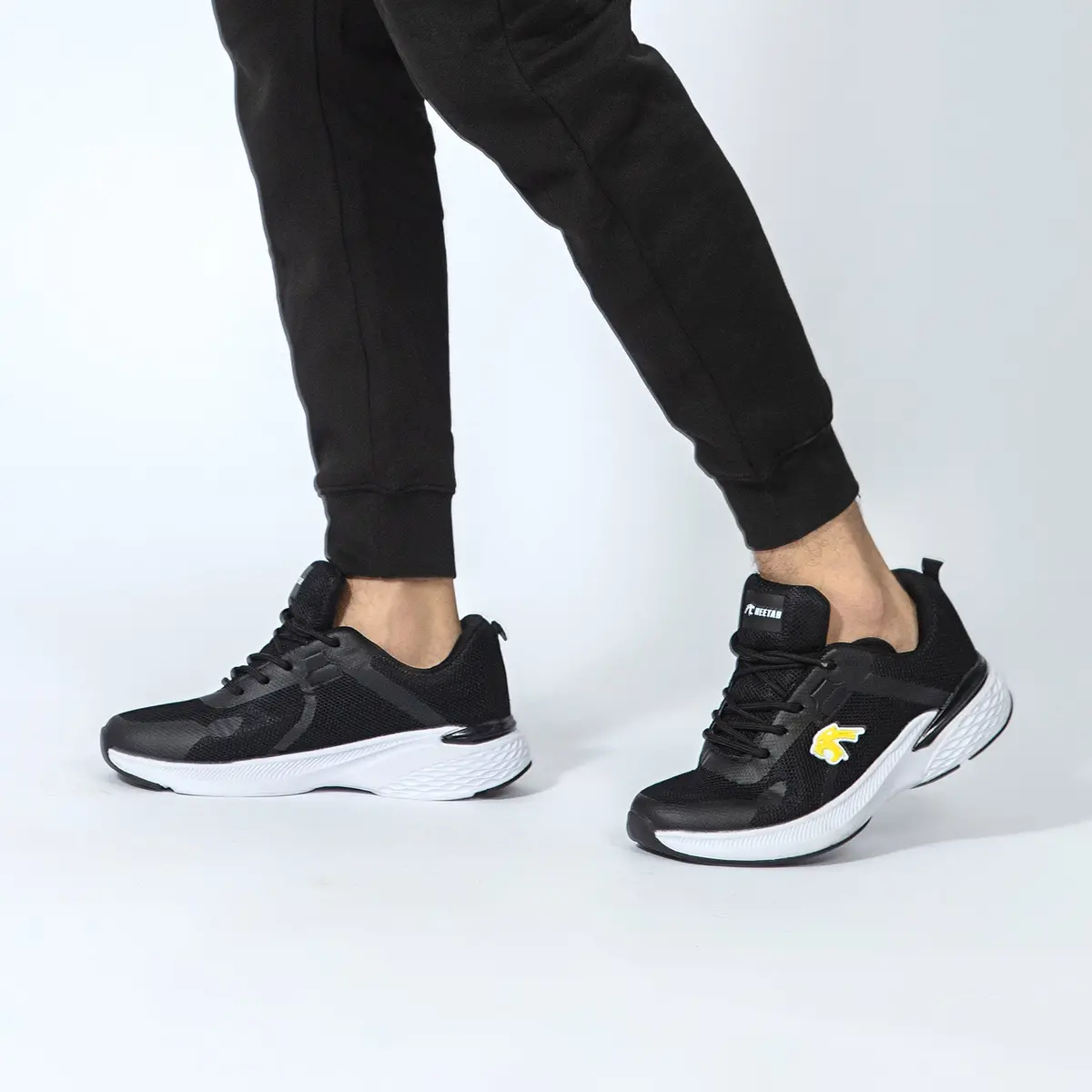 Men's Everyday Sneakers 1