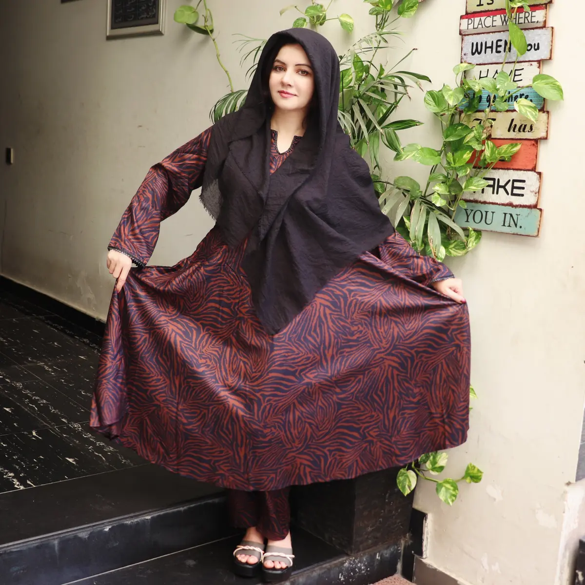 2 Pcs Brown Leopard Print Cotail Suit 1