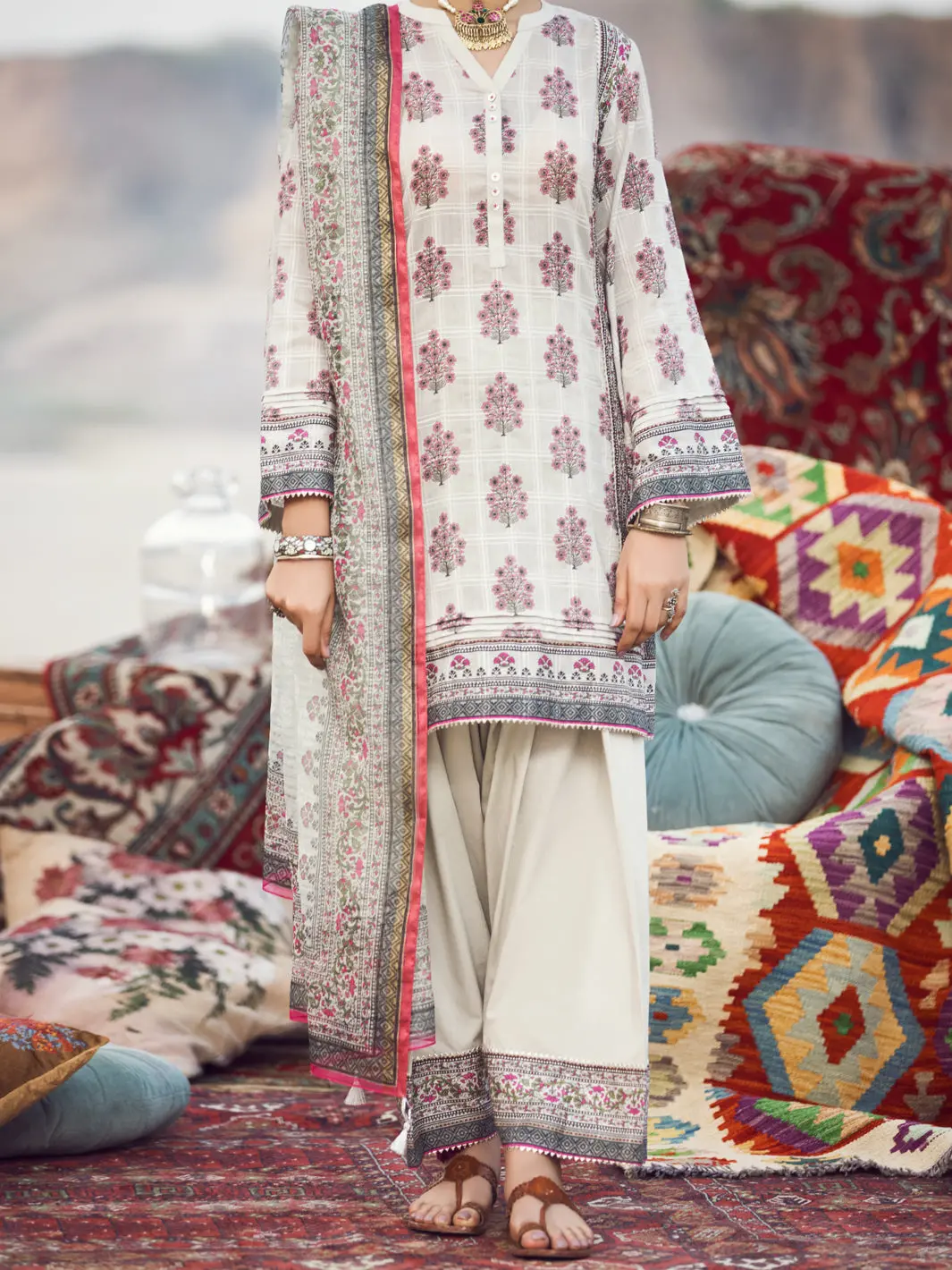 Light Grey Jacquard 3Pc Stitched - Awp-3Ps-336 1