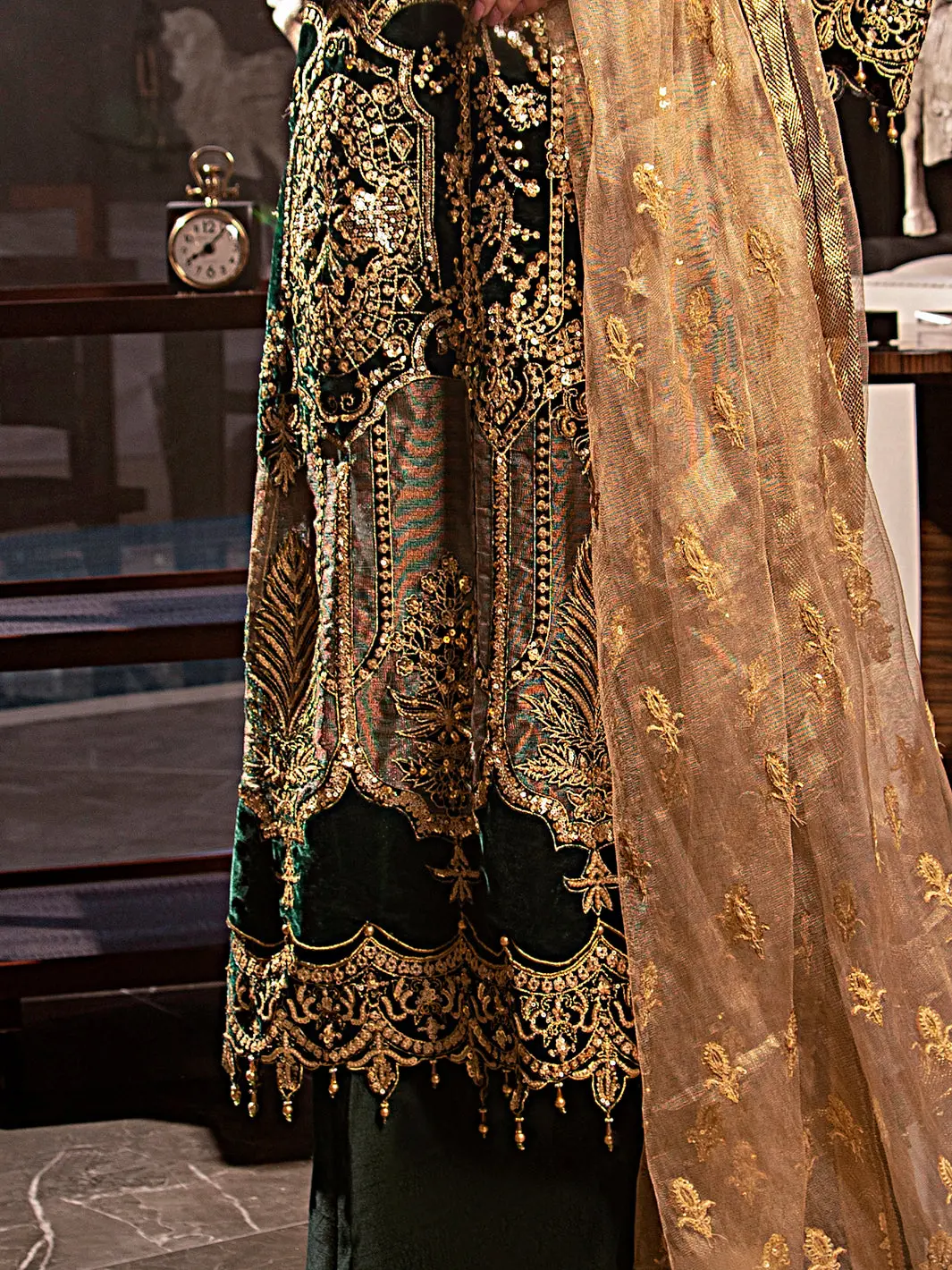 Green Velvet 3Pc Formal Stitched - Al-3Ps-Ls-344 5