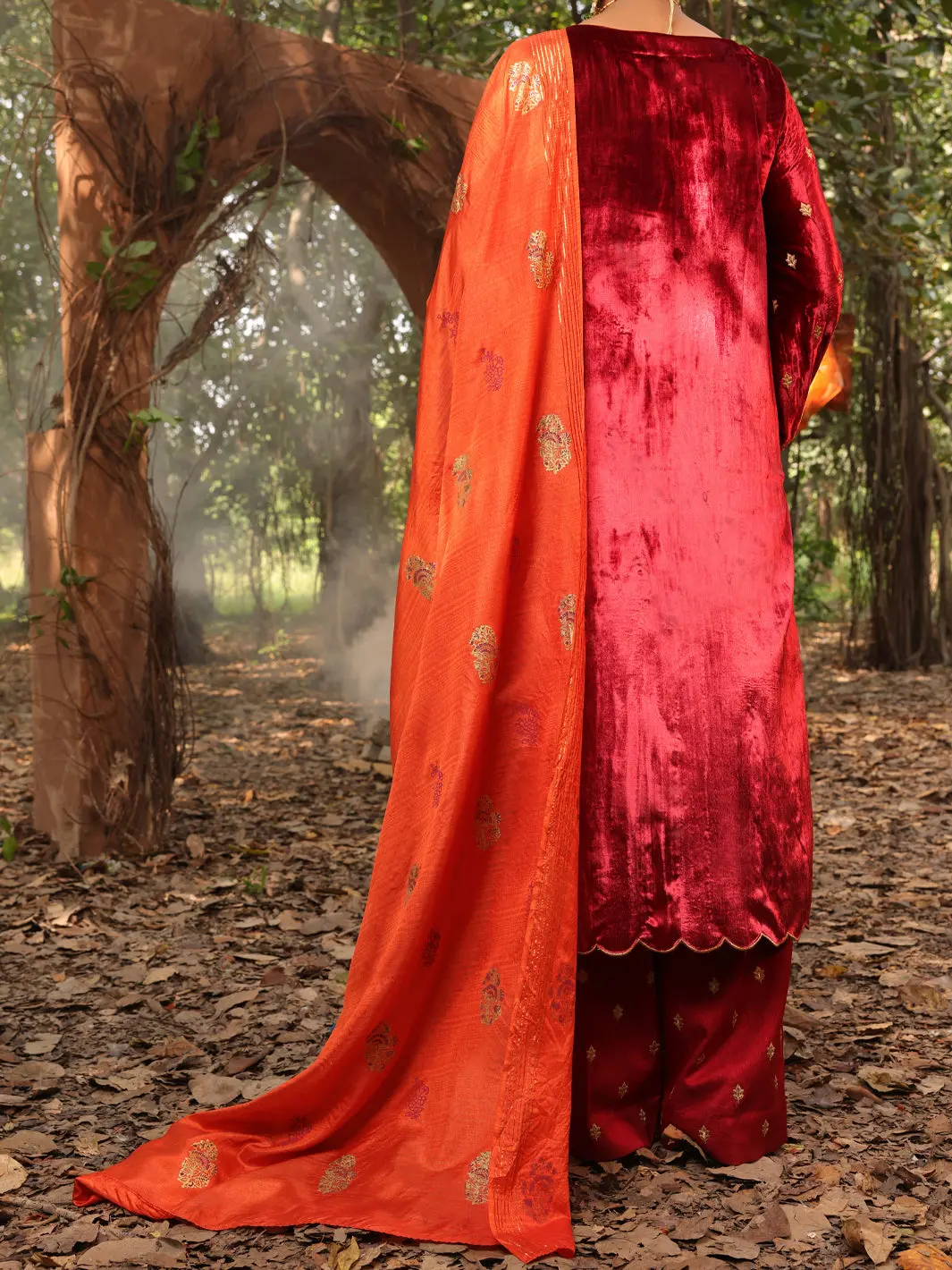 Red Velvet 3Pc Formal Stitched - Al-3Ps-Ls-384 2