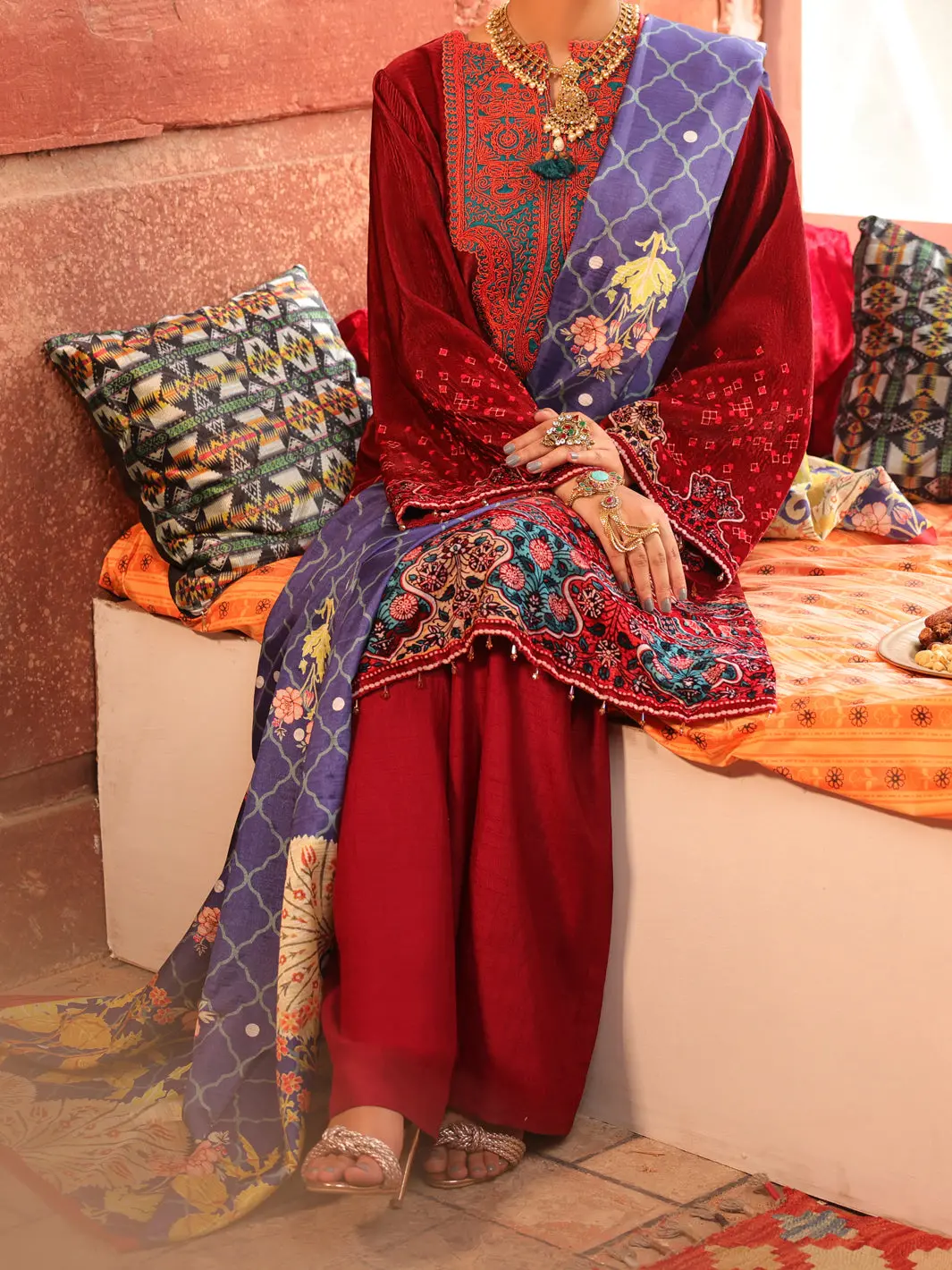 Maroon Velvet Unstitched 3Pc - Awp-3Ps-444 1