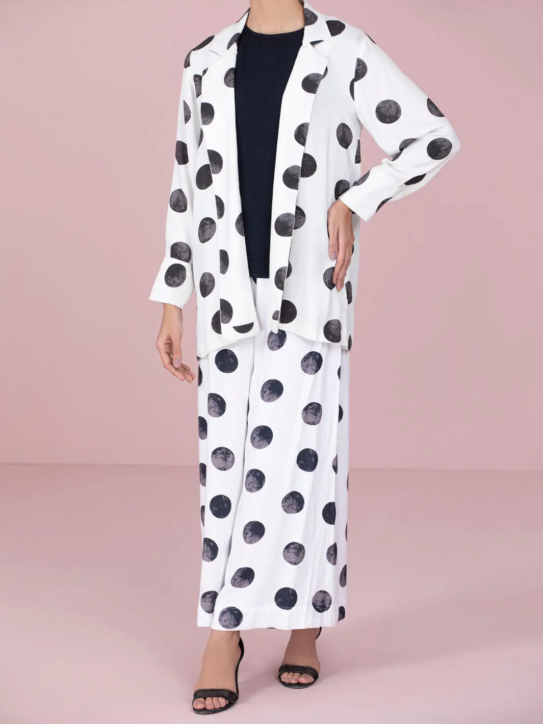 Black & White Viscose 2Pc Stitched - Awp-2Ps-Lks-465 1