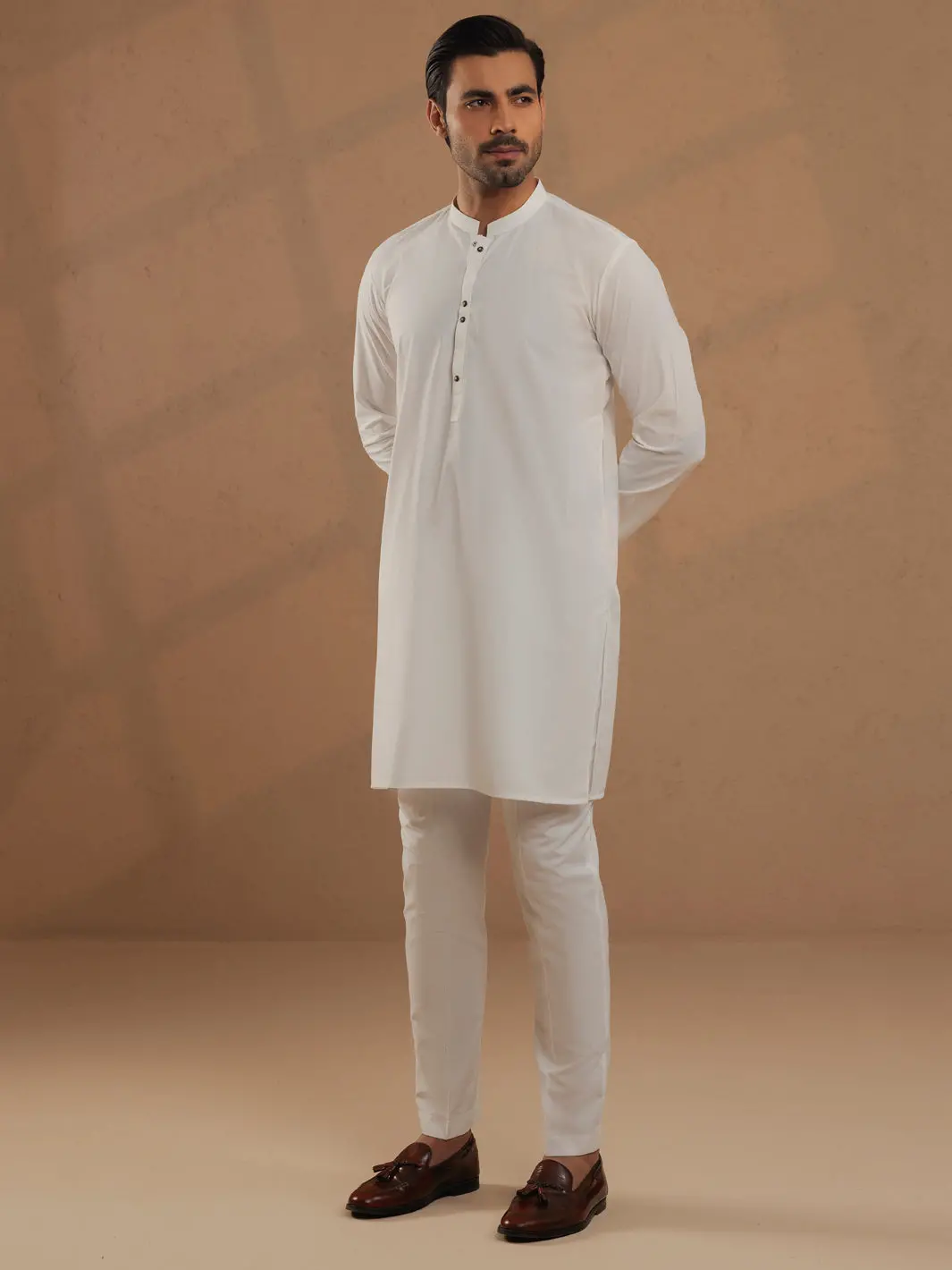 White Blended Unstitched Fabric - Al-Un-Jhr-6151 1