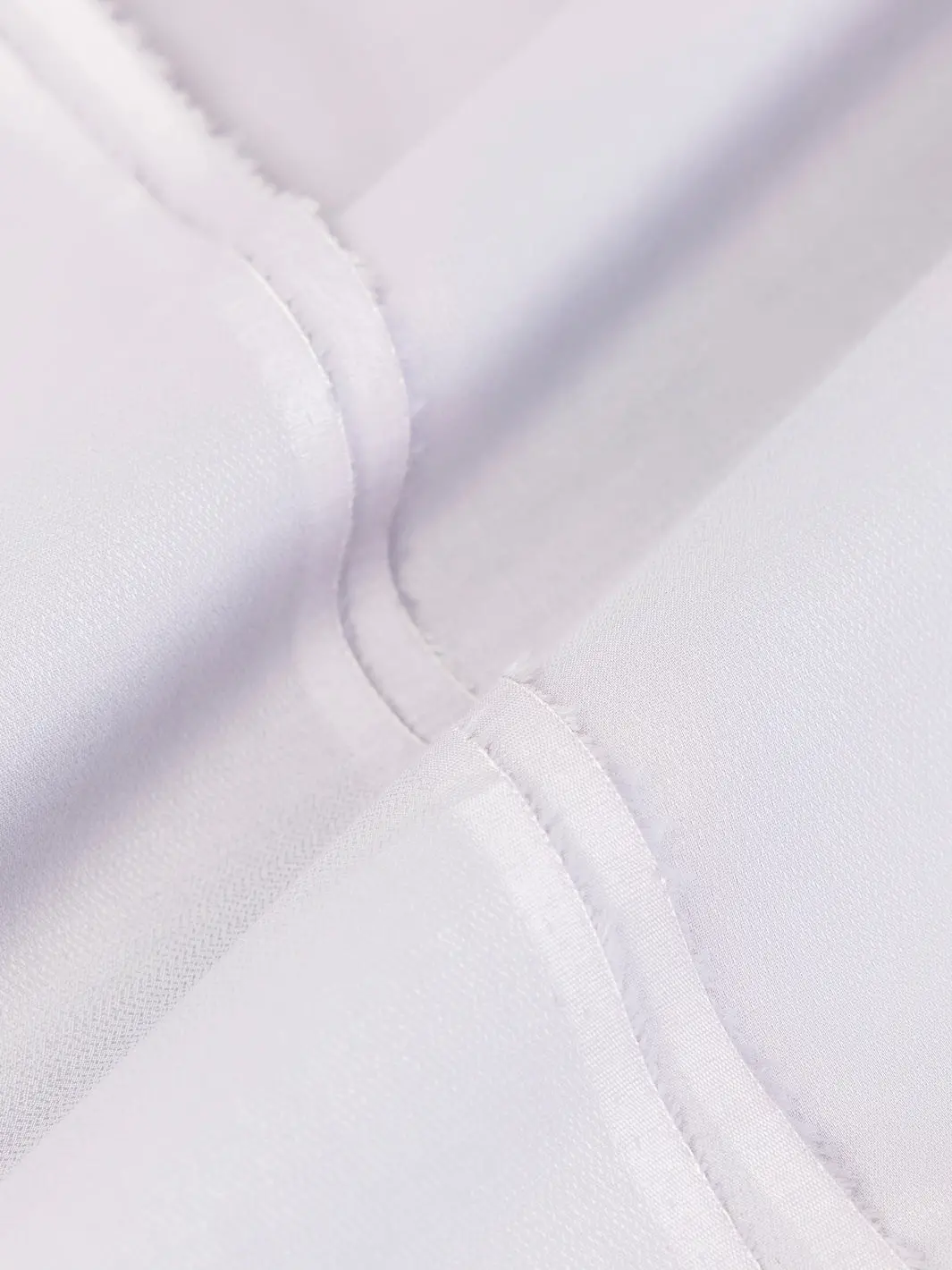 White Cotton Unstitched Fabric - Al-Un-Mrj-6177 1