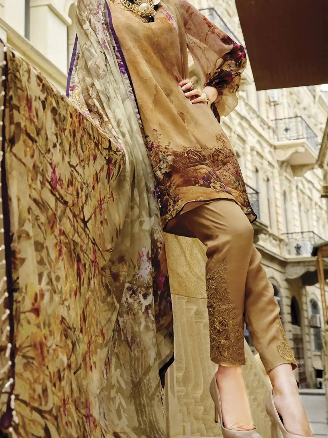 Beige Chiffon 3Pc Unstitched - Alp-688 1