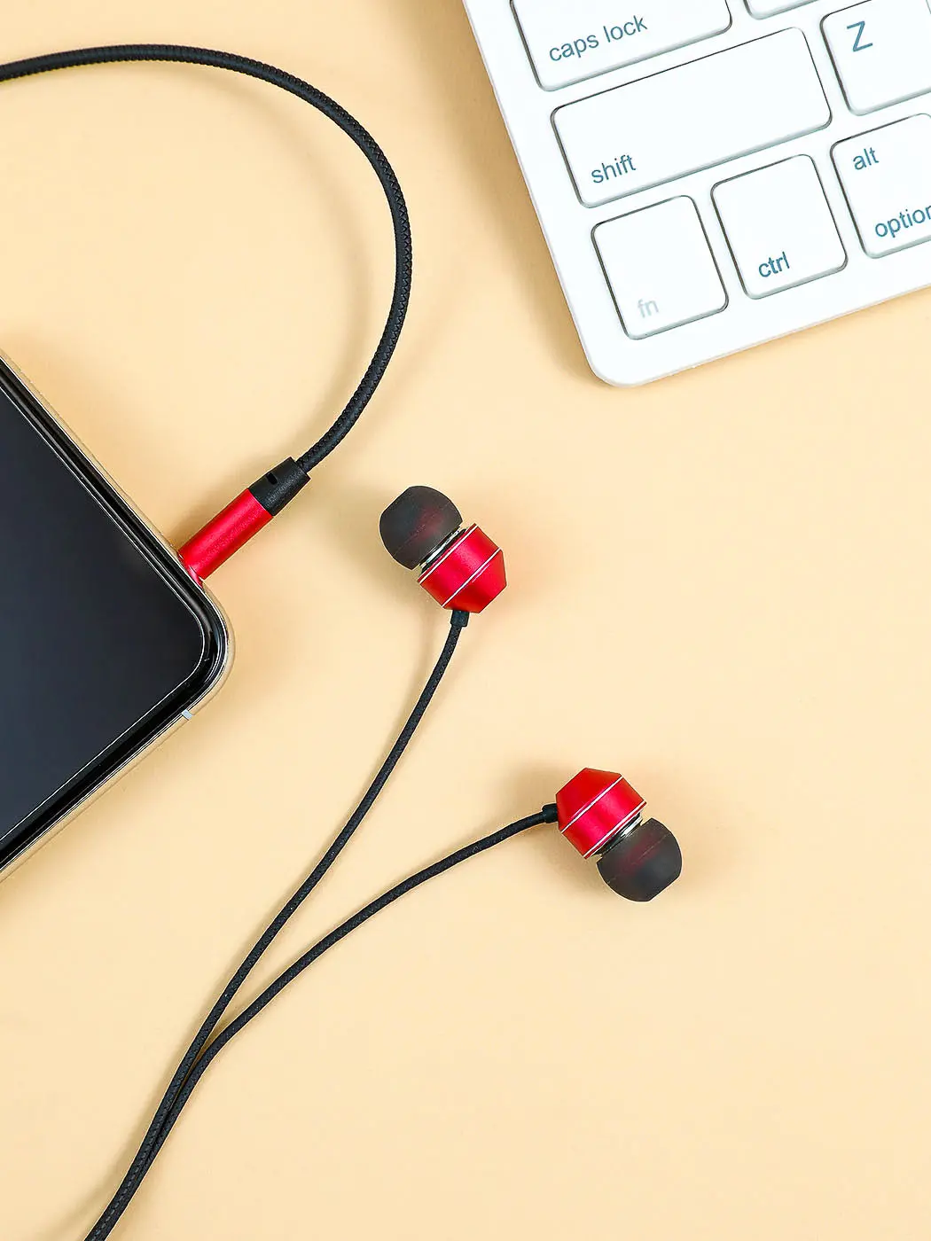3.5Mm In-Ear Earphones Model: Y771(Black & Red) 2