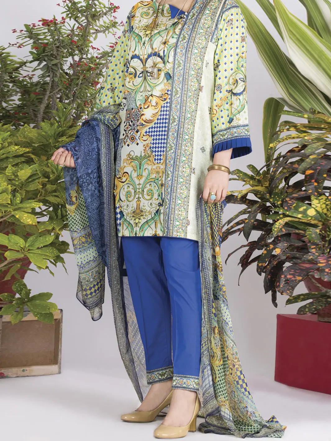 Multicolor Lawn 3Pc Unstitched - Alp-718 1