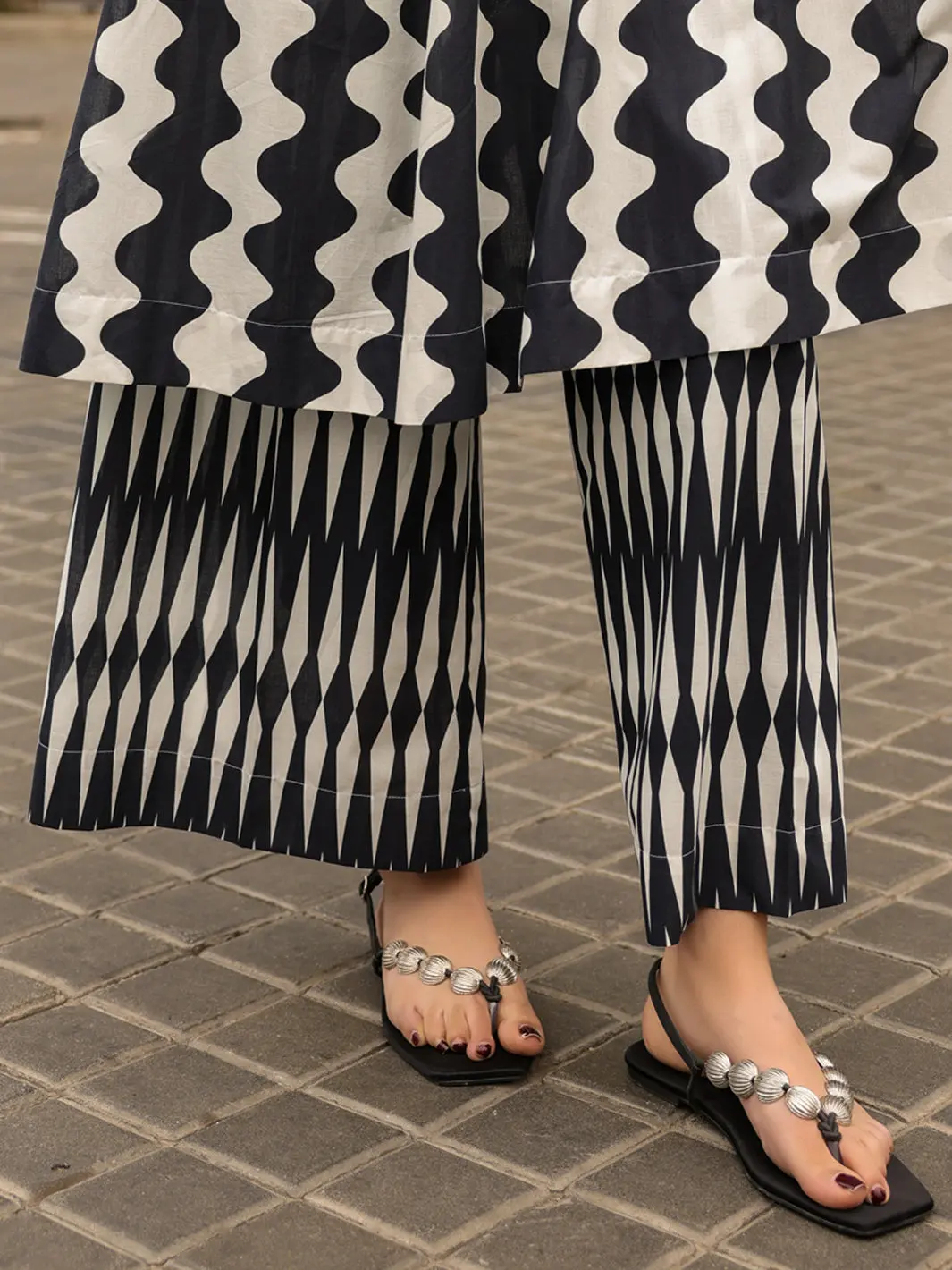 Black White Lawn Casual Trousers - Al-T-794 1