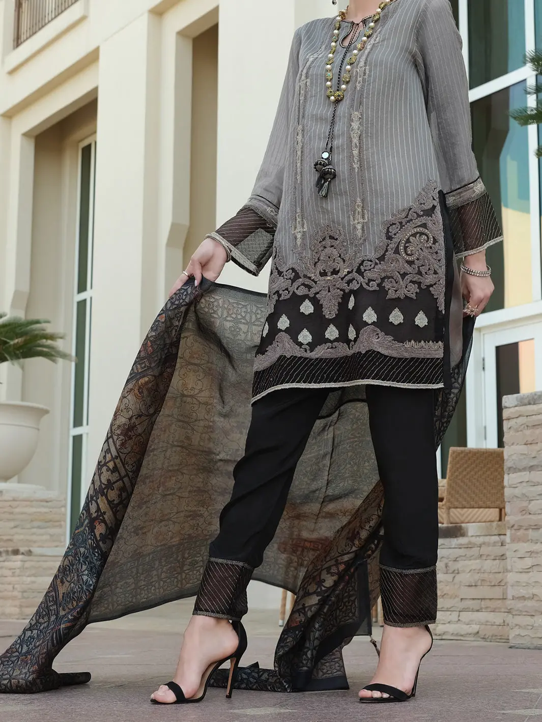 Grey Khaddi Net 3Pc Stitched - Alp-3Ps-902 1