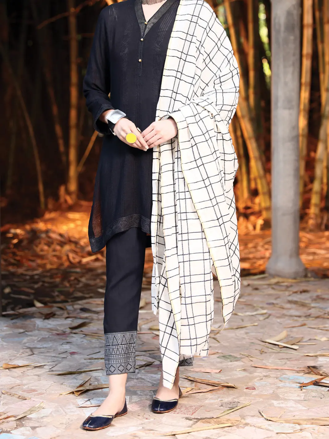 Black Jacquard 3Pc Unstitched - Alp-3Ps-947 1