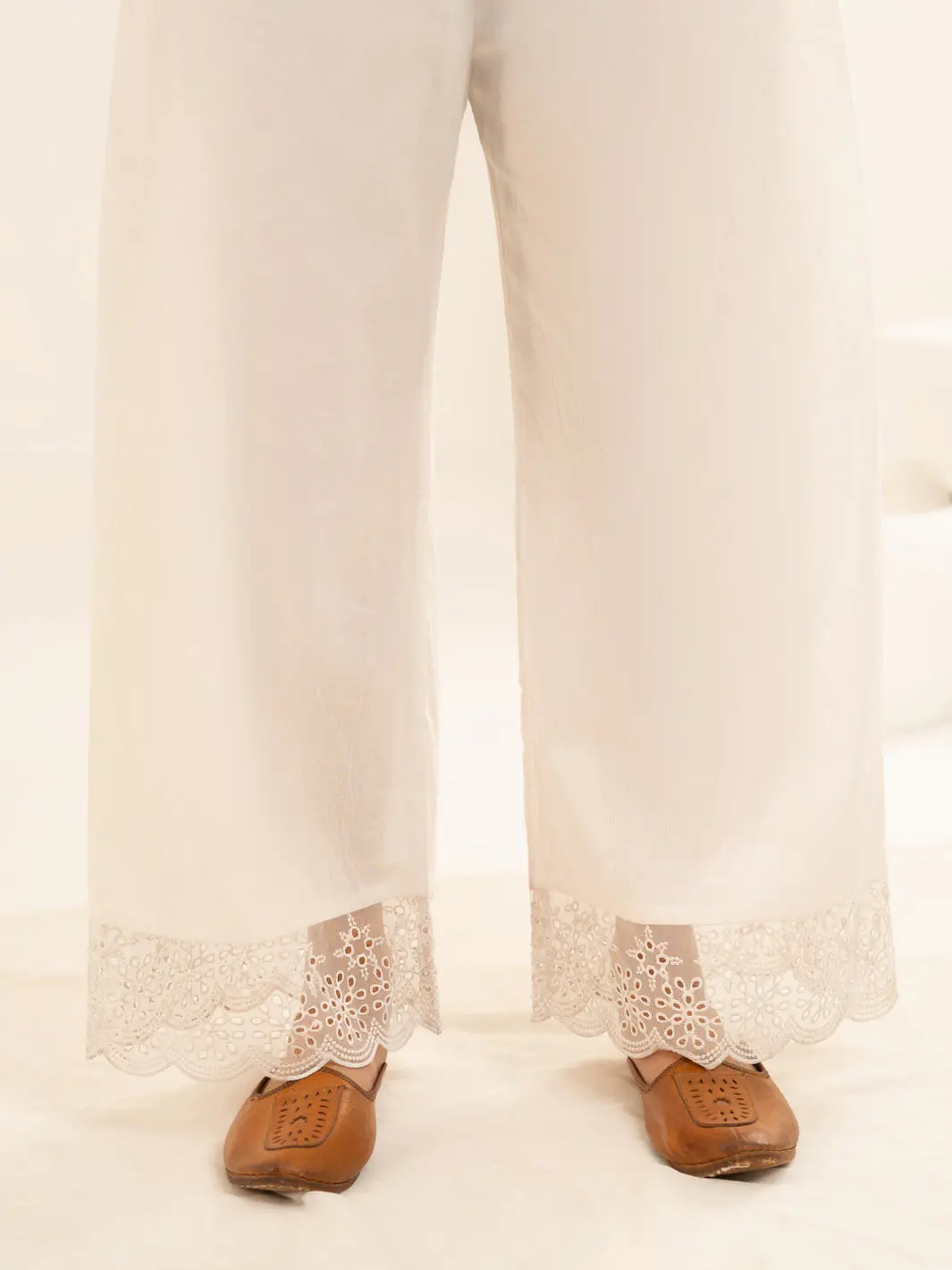 White Trousers - Al-T-802 1