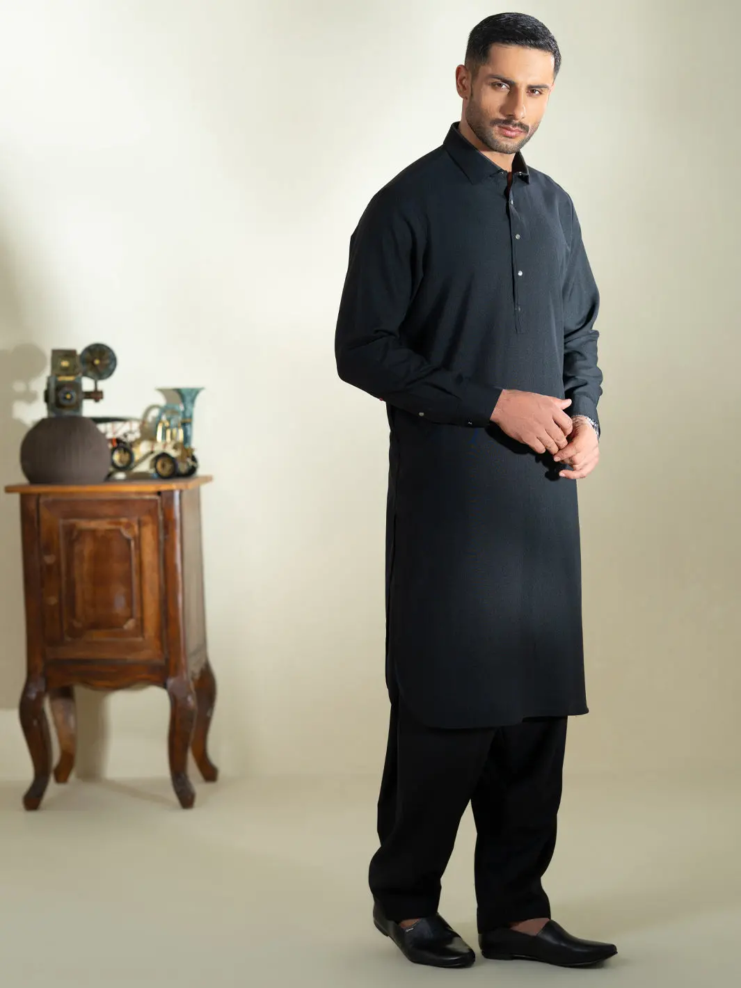 Black Kameez Shalwar - Alwa-Ks-608 1