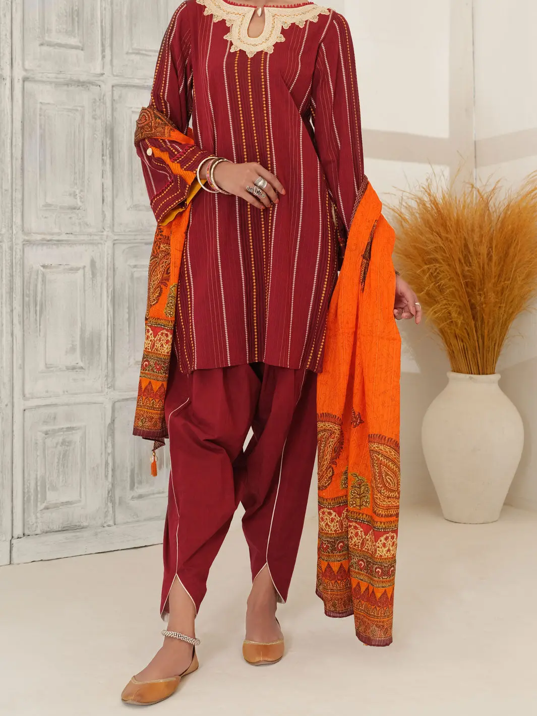 Maroon Jacquard 3Pc Unstitched - Alp-3Ps-1052 1