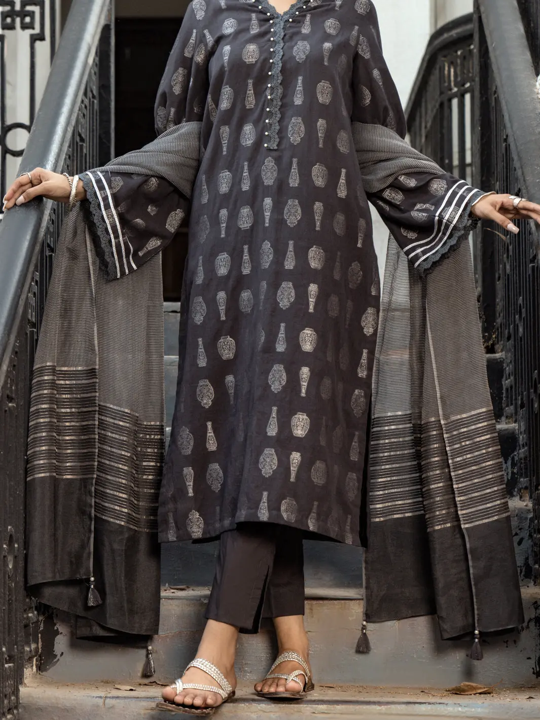 Grey Cambric Jacquard 3Pc Stitched - Alp-3Ps-1171 1